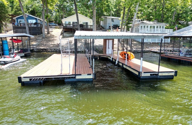 Slice of Paradise- Ramp nearby/Secured boat/trailer parking for $15