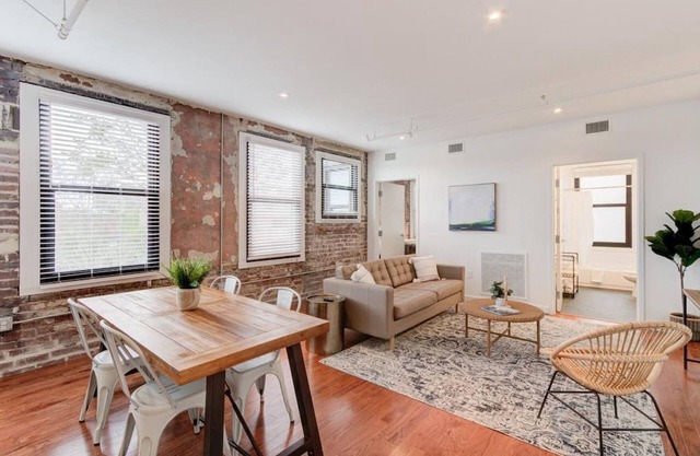 SM 304 · Premiere Location - Historic w/Modern Amenities!