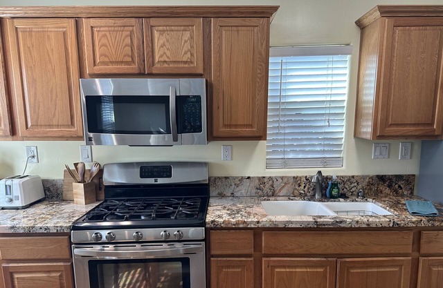 Small 1 bedroom 1 bath home in North Grover Beach