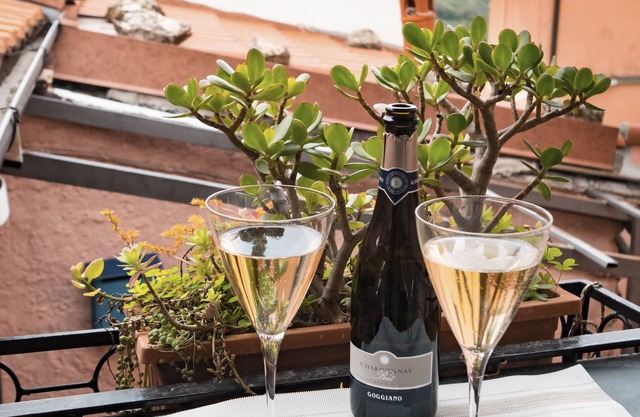 Small house in the traditional village of Cerri