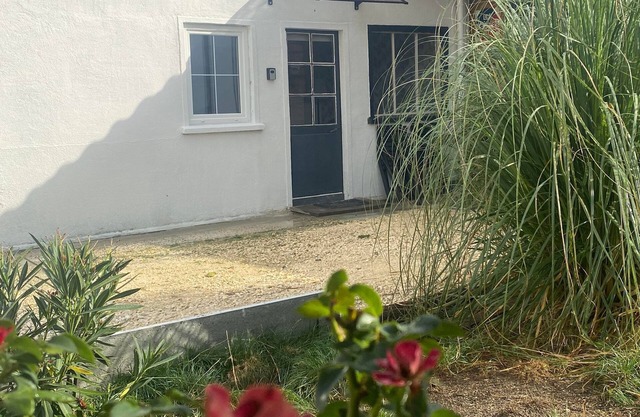 Small house in a quiet area, close to all amenities