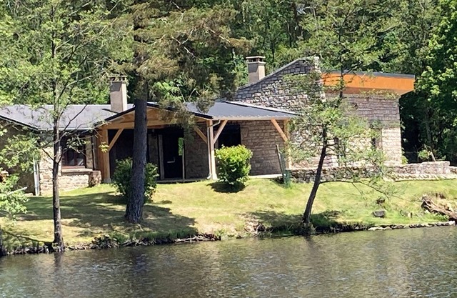 SMALL PARADISE IN THE HEART OF MORVAN