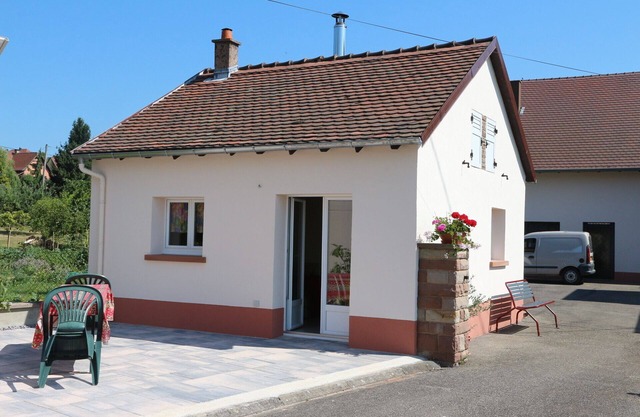 Small studio/Furnished rental