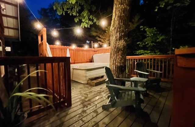 ★ Smokies Cabin Tree House Retreat, Pet-Friendly ★