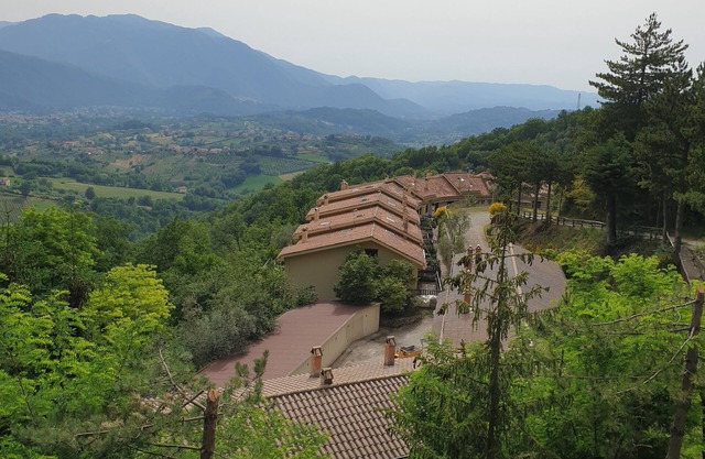 Snow White Chalet. In the heart of the national park of abruzzo, lazio and molise.
