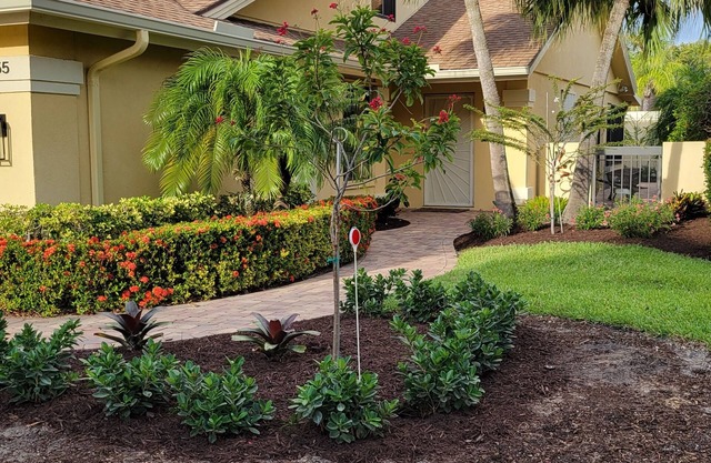 Snowbird Paradise at Jupiter's Upscale Bluffs, By Beach, 3/2 Sleeps 4-6