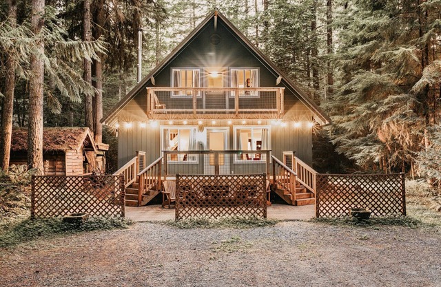 Snowline Cabin #49 - Hot Tub - WiFi - Fireplace