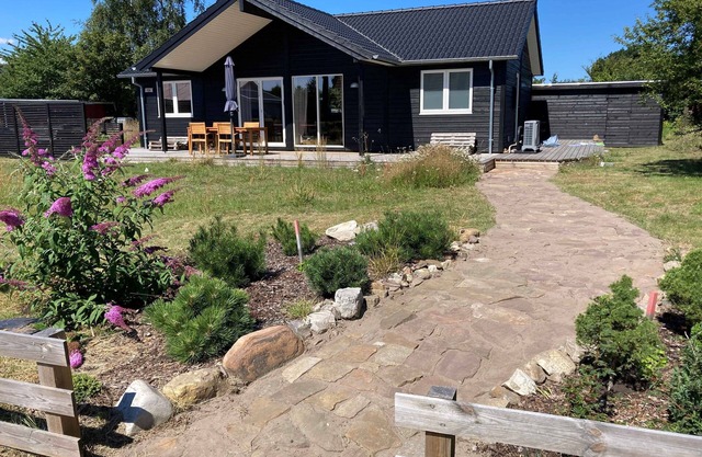 Snug in Snogebæk: A Modern Cozy Summer House