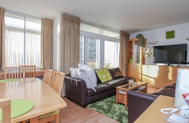 Soho/Covent Garden Balcony Apartment - Long Stays, Workers relocating, Students