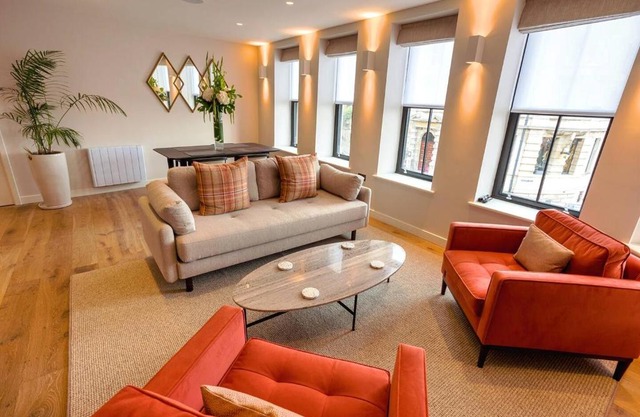 SoHot Stays The Royal Suite Harbour Views Sleeps 4