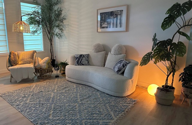 Sol & Sandstone – Mykonos-Inspired Modern Retreat