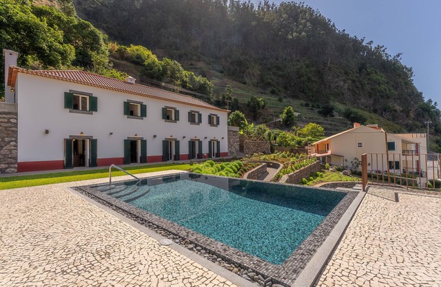 Solar dos Reis 2, double room with breakfast