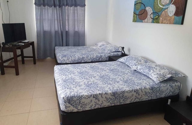 SOUND BAY BEACH * FOR 5 PEOPLE WITH BALCONY