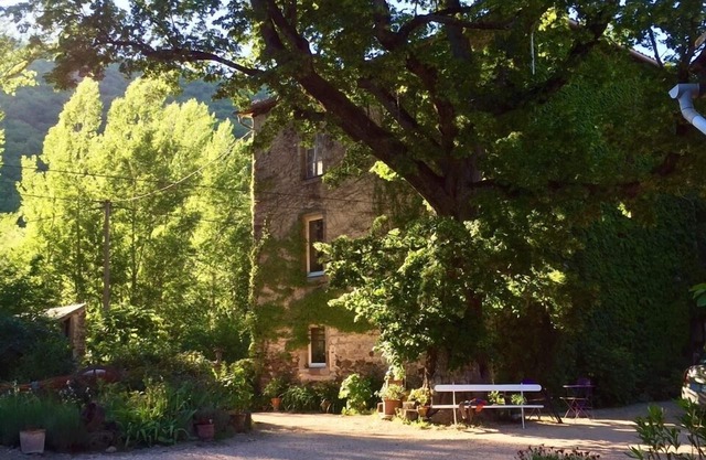 South Aveyron gîte on private riverside, sleeps 6 to 14 people
