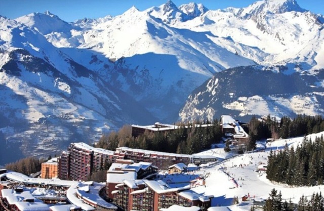 South-facing 5-person family apartment in Grand Arbois Arcs 1800