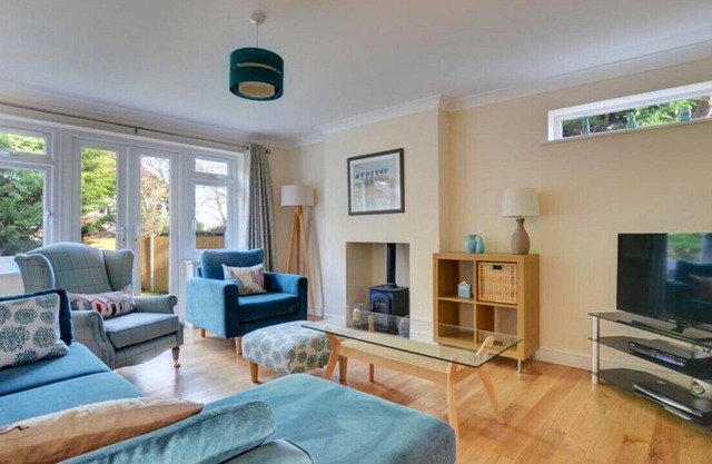 South View - Three Bedroom House, Sleeps 6