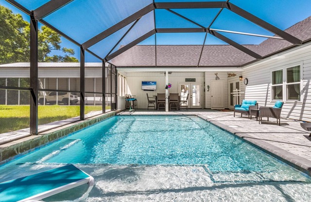Southern Charm Retreat – Relax & Unwind!