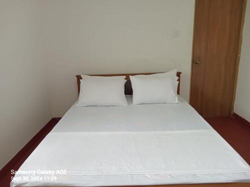 Southern Highway Cottege