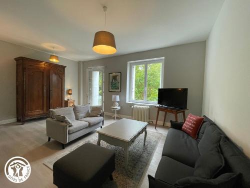 Spacieux gîte proche de sites naturels avec terrasse et jardin - FR-1-426-588