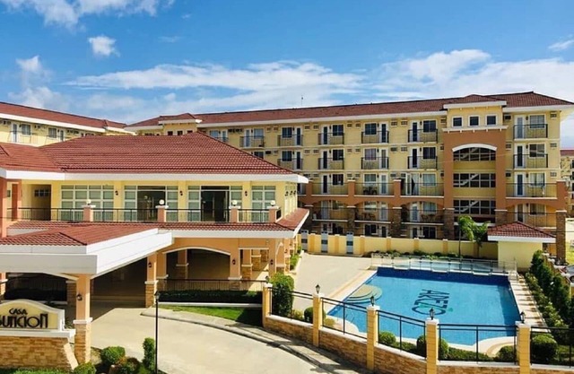 Spacious 1 Bedroom w/Balcony@Arezzo Place Davao+WIFI+Netflix+Hot Shower