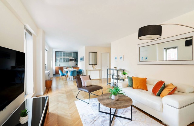 Spacious 2 Bed on Park Avenue w/Laundry & Gym#6179nn