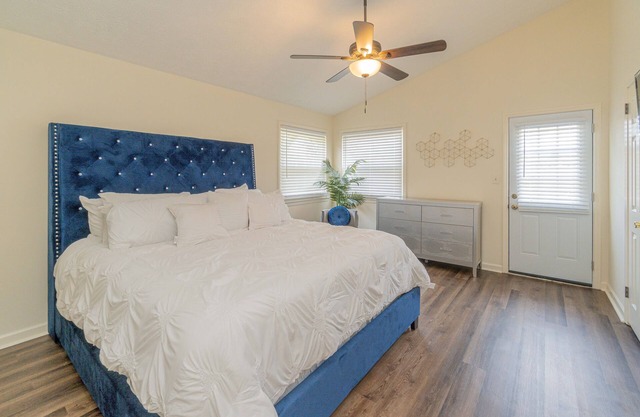 Spacious 2 BR Westminster Wonder w/Porch & Office
