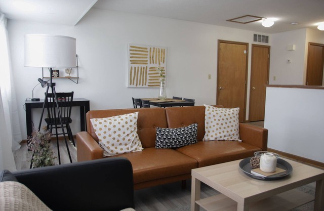 Spacious 2Bd Great for Traveling Professionals!