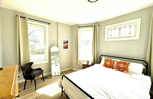 Spacious 2BR Cincinnati Apt | Prime Location