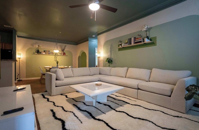 Spacious 2BR Retreat | King Beds | Pool & 24/7 Gym