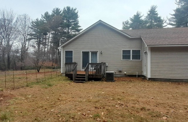 Spacious 3 Bedroom house in Meredith,near lake,dogs allowed