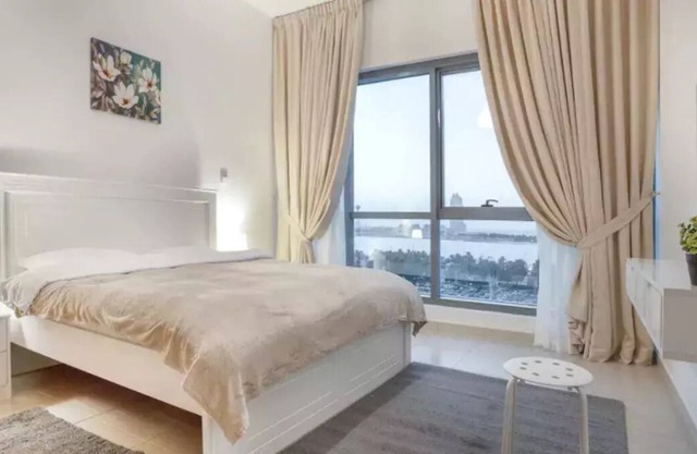 SPACIOUS 3 Bedroom Apartment Sea View