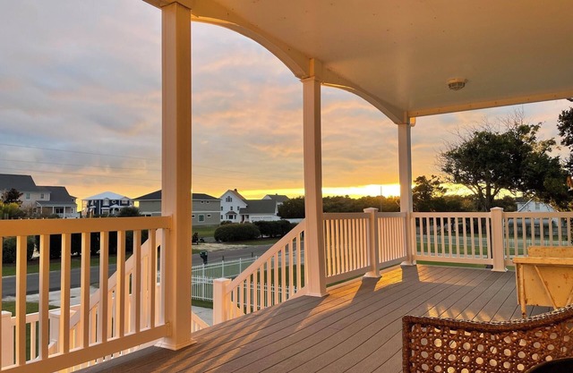 Spacious 3-bedroom house in Beaufort with Great Porch