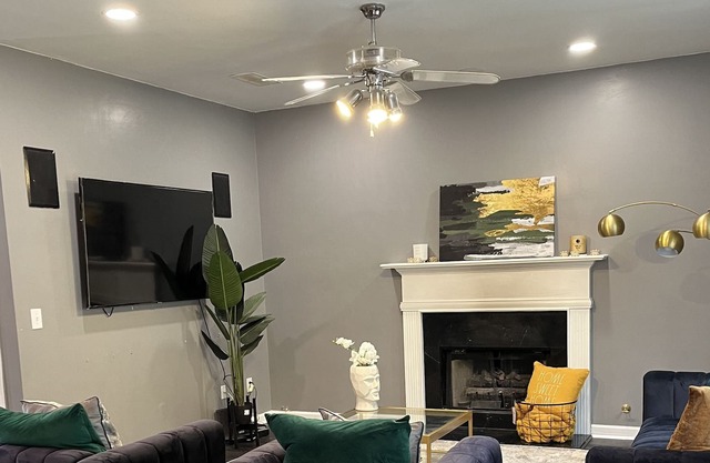 Spacious 3 Br 2.5 house with a Pool, Game and Movie Room