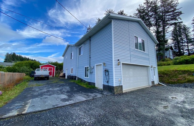 Spacious 3BR/3BA - Contractor-Friendly Stay