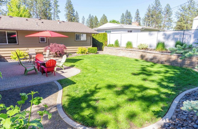 Spacious 3BR Family Retreat w Fire Pit, BBQ, Smart TVs & More