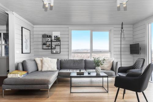 Spacious 4-Bedroom Home in Southern Iceland