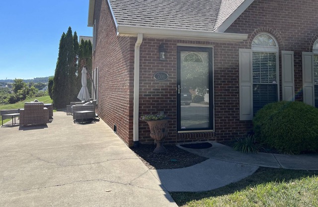 Spacious 4 bedroom condo with excellent views!