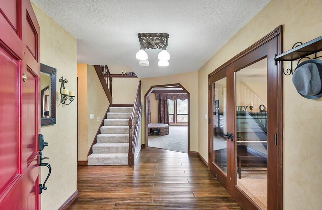 Spacious 5-bedroom house in charming Battle Ground with WiFi, AC