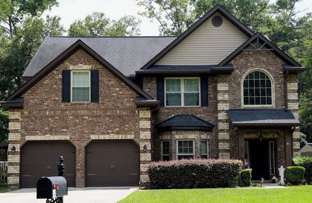 Spacious 5-bedroom house in peaceful Midway with WiFi, AC Close to Savannah GA