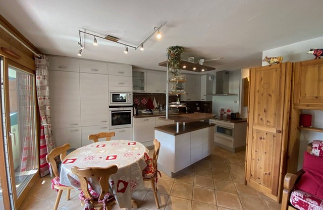 Spacious 6-Person Apartment with Pool, Balcony, & Parking in Crest-Voland