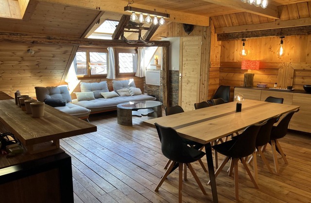 Spacious 6-Room Chalet for 10, Private Garden, Near Serre Chevalier Pistes