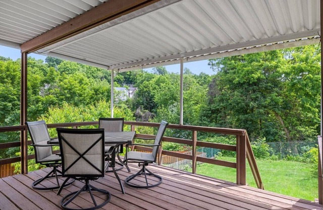 Spacious 6BR Home in Mt. Washington