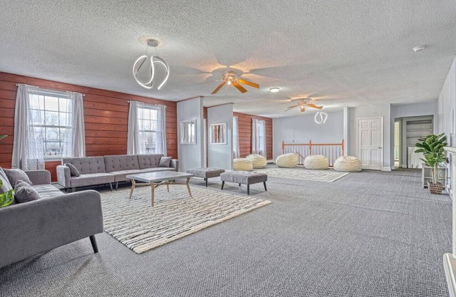 Spacious 9BR Mountain Lodge