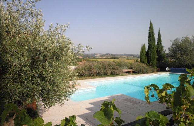 Spacious & Airy Village House with Large Garden and Private enclosed Pool