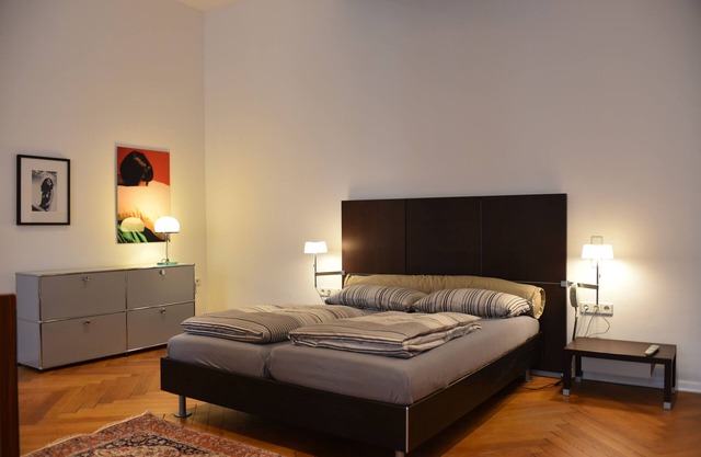 Spacious and luxurious Apartment near Kurfürstendamm