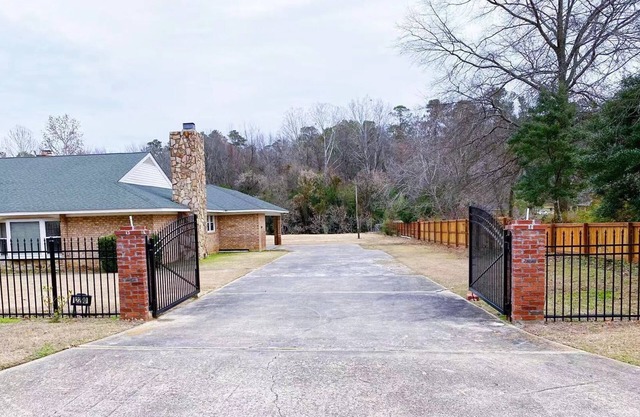 Spacious and Luxurious Home