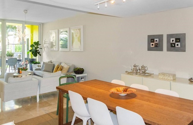 Spacious and modern 4-bedroom condo ground level