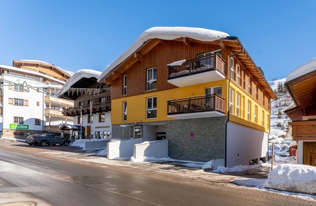 Spacious and very nice flat, very centrally located