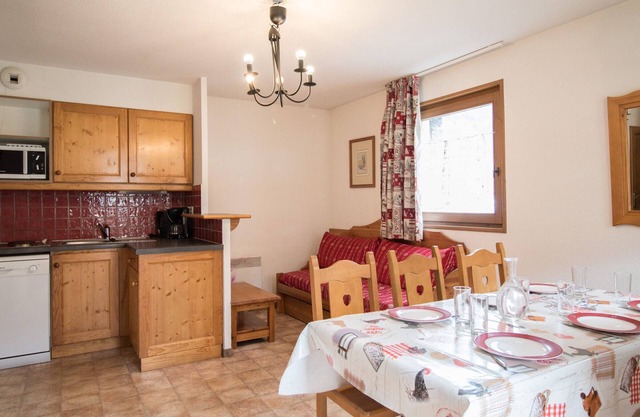 Spacious apartment at the foot of the slopes, 2 bedrooms, wifi, parking included