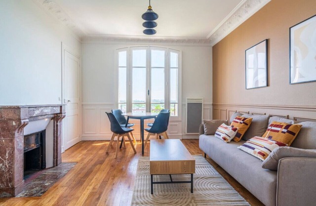 Spacious apartment Effeil Tower view - Puteaux